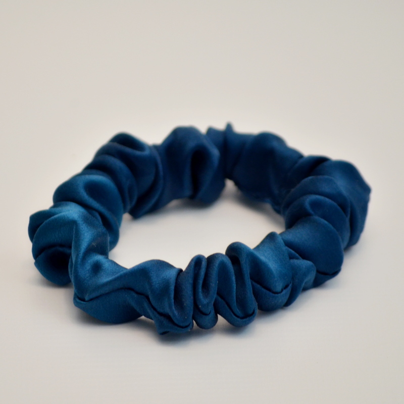 hedvábná saténová gumička do vlasů, PETROLEJOVÁ