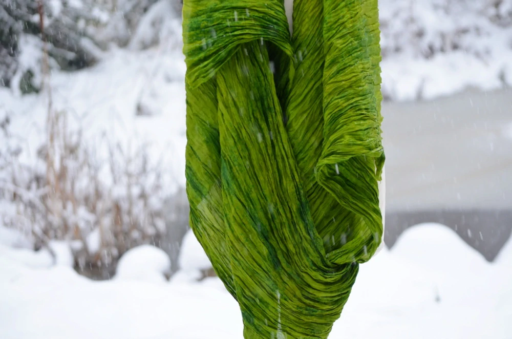 hedvábný šál habotai 200*90 cm, JARNÍ ZELENÁ S MOURY