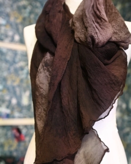 šál hedvábný 180*90 cm crincle georgette DARK CHOCO